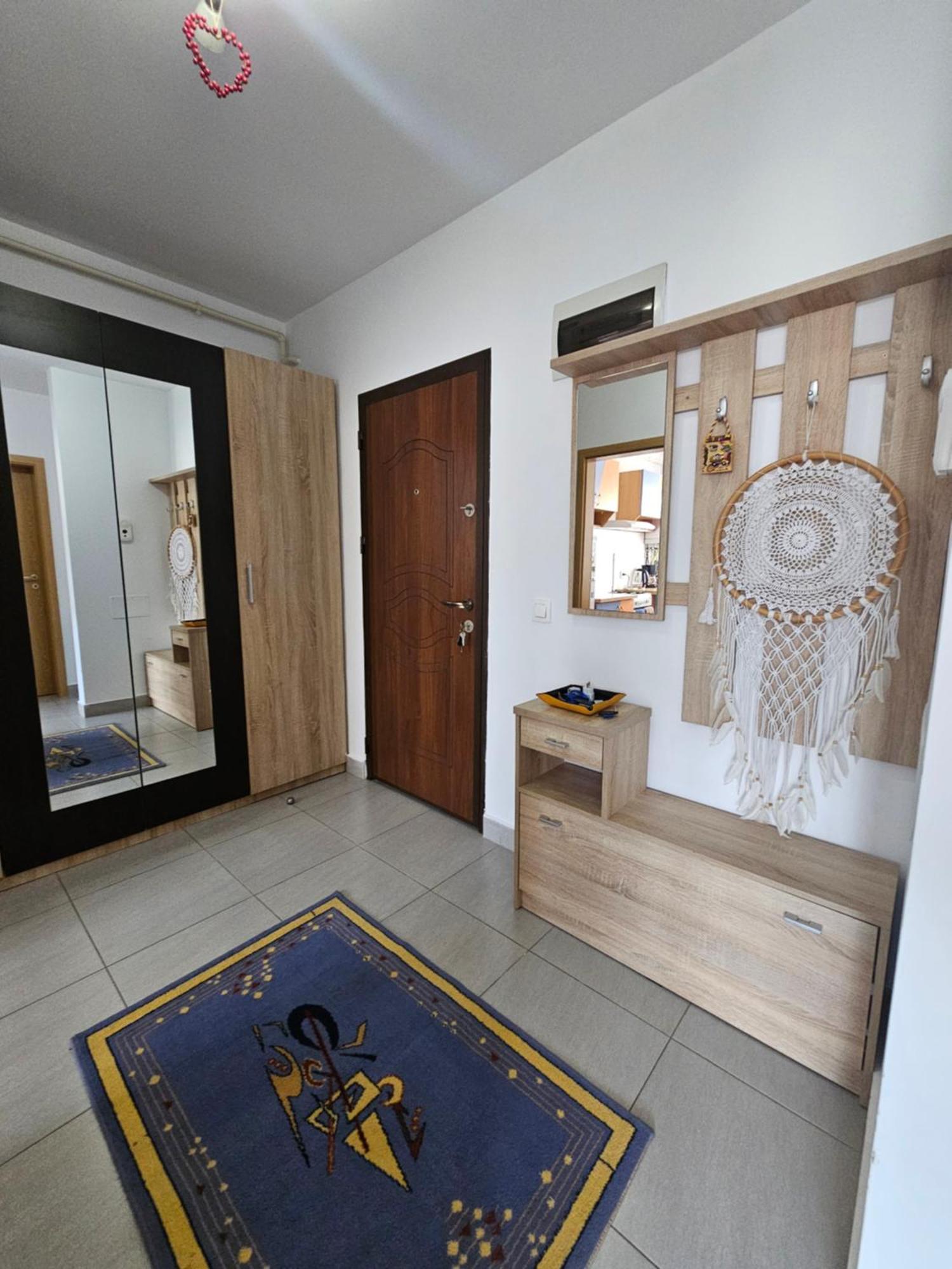 Elena'S Studio Brasov Coresi Luaran gambar